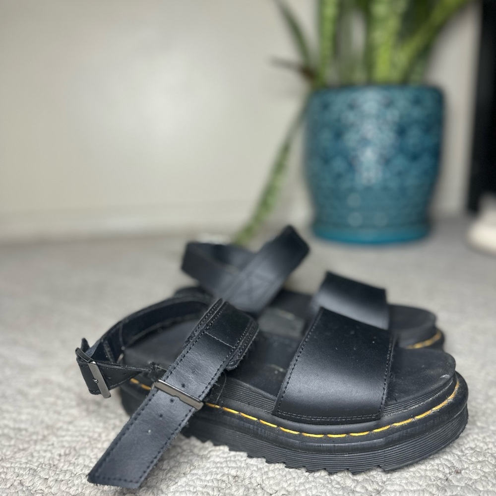 Doc martens sandals